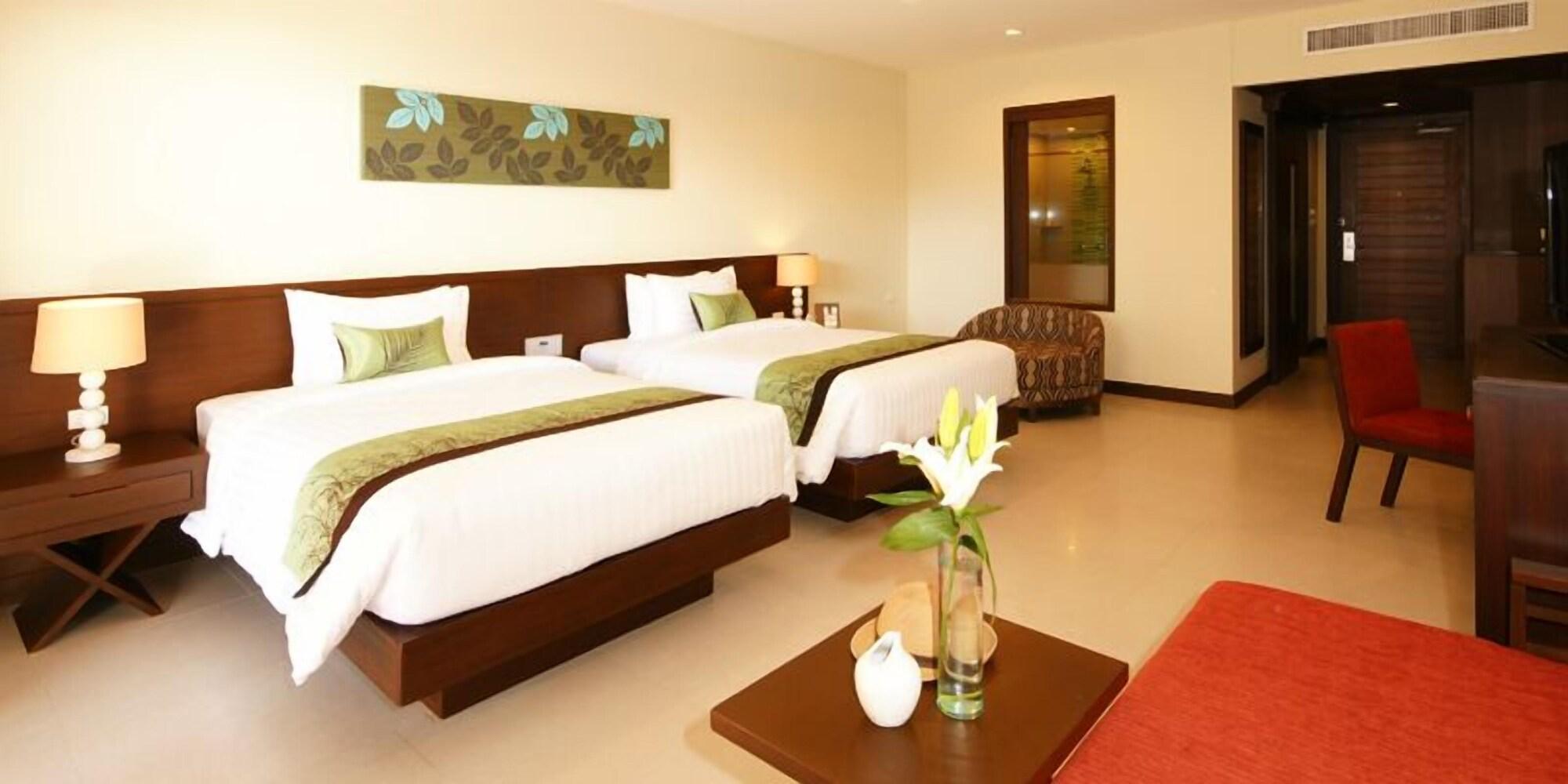 The Heritage Pattaya Beach Resort-Sha Exterior photo