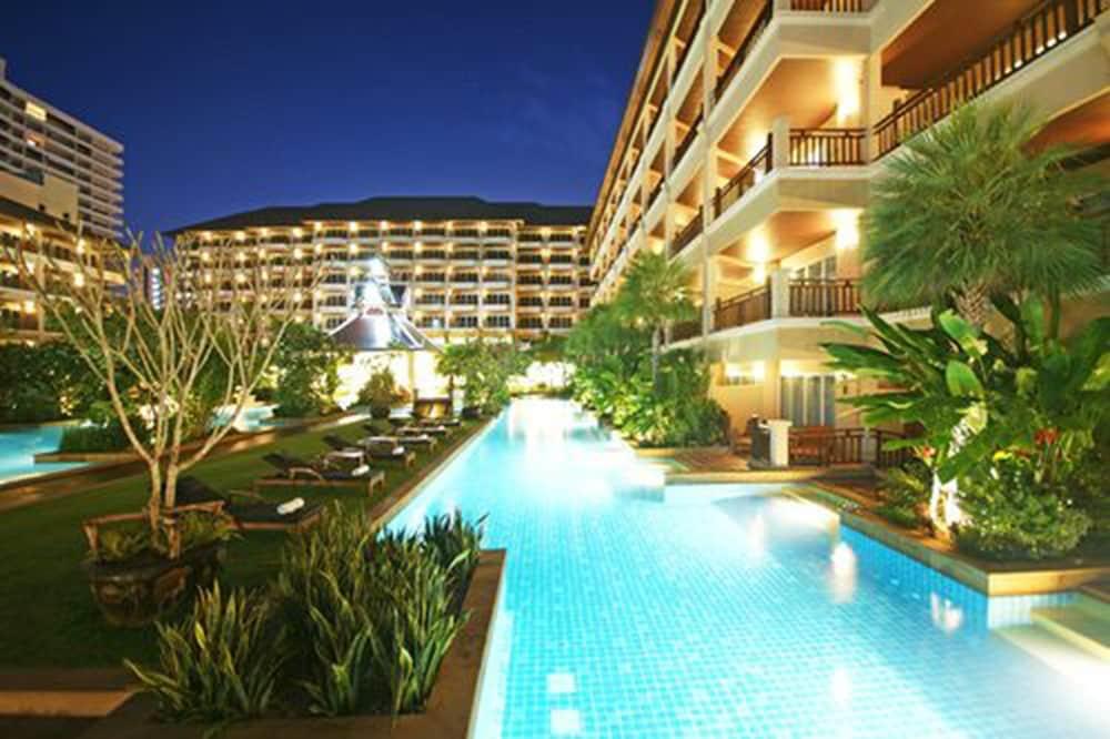 The Heritage Pattaya Beach Resort-Sha Exterior photo